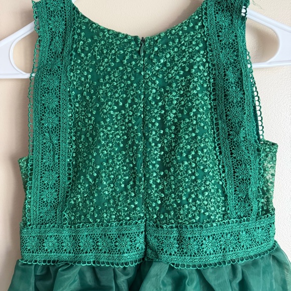 Trish Scully Green Lace girls dress - Picture 6 of 10